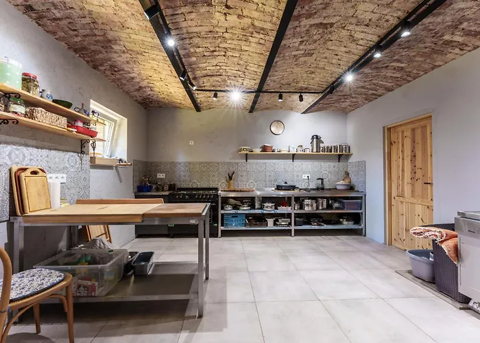 Ziemia Obiecana * Nielestno